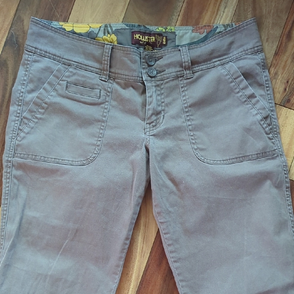 Hollister Women's Tan Straight Leg Jeans